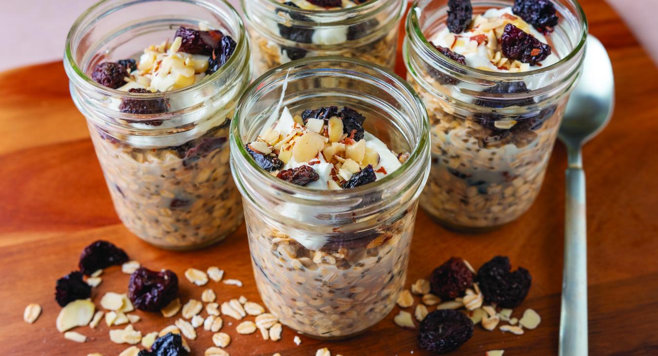 Cheery Cherry Overnight Oats