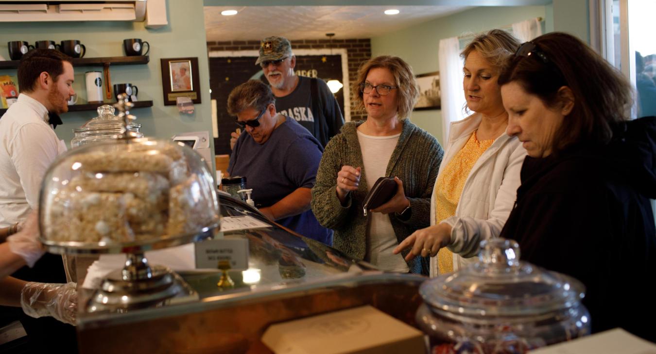 Norris Public Power customers from Odell make their selections from the bakery counter.